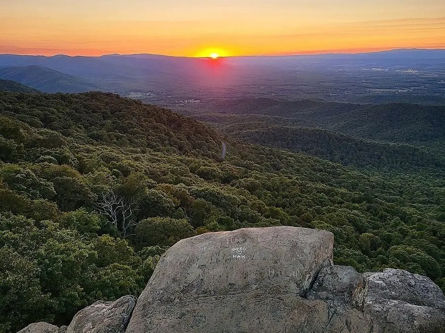 Humpback Rocks